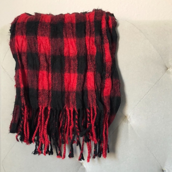 Plaid Scarf - Picture 3 of 8